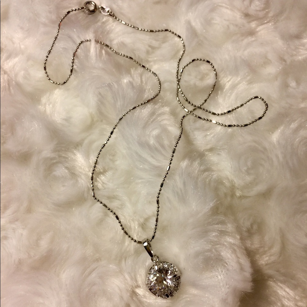 Necklace fashion jewelry